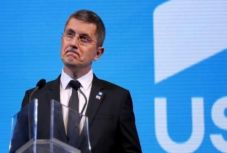 Belső konfliktust idézett elő az USR-ben a programdokumentum