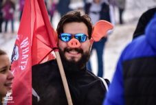 Tehénszerű mágikus lénnyel, pingvinnel és zsiráffal is beszélgettünk a KMDSZ téli majálisán