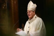 Bukarestben mutatott be magyar nyelvű szentmisét Erdő Péter bíboros