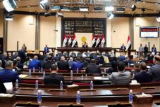 Meghallgatta az iráni parlament a Forradalmi Gárda parancsnokát