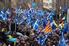 Johnson nem engedélyezi az újabb skóciai függetlenségi népszavazást