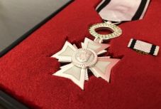 Magyar kulturális személyiségeket is kitüntetett Klaus Johannis a román kultúra napján