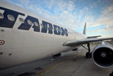 Óriási segélykölcsönt adott a kormány a Tarom állami légi társaságnak