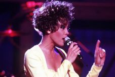 Végre Whitney Houston is bekerül a Rock & Roll Hírességeinek Csarnokába