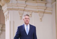 Izraelbe látogat Klaus Johannis államfő