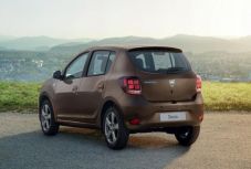 A Dacia rengeteg autót adott el tavaly