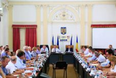 Orban: közbelépünk, ha a megyeitanácselnök-választásról szóló törvény elakad 