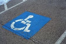 Közzétették a fogyatékossággal élő személyek pontos számát