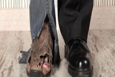 Kustán Magyari Attila: Ha ők a megmentők, ellenségre sincs szükség