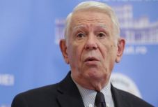 FRISSÍTVE – Hivatalos: alkotmányellenesen választották meg Teodor Meleşcanut a szenátus élére