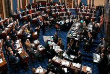 A demokraták szerint tisztességtelenség vet árnyékot az impeachment-eljárásra