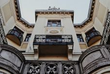 Eldőlt: így alakítja át a nagyváradi Sonnenfeld-palotát az Iskola Alapítvány