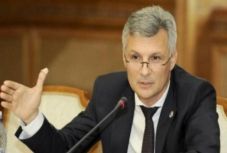 Kiborult a szenátus gazdasági bizottságának elnöke, amiért a pénzügyminiszter elutasítja a meghallgatást