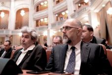 Kelemen Hunor: szemfényvesztés a különnyugdíjak eltörléséről szóló törvény