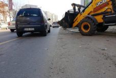 Várják a havat: ezért nem takarítják hónapok óta Bukarest utcáit