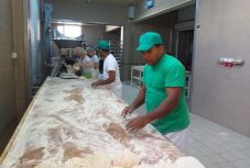 Patthelyzet Gyergyóditróban: a közösség bocsánatkérést vár, a vendégmunkásokat alkalmazó cég nem tágít