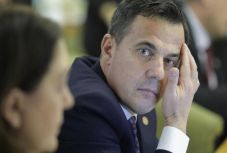 „Kihallgattatta” magát a DNA-nal a fejlesztési miniszter