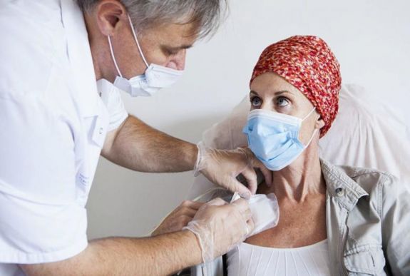 WHO: húsz év alatt megduplázódhat a rákos esetek száma a világon