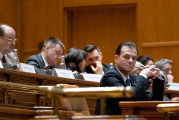 FRISSÍTVE – Február 24-én tartják a bizalmi szavazást az új kormányról a parlamentben