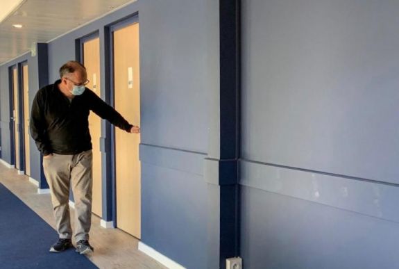 Koronavírus: a Kínából hazaszállított franciák első csoportja elhagyhatta a karantént