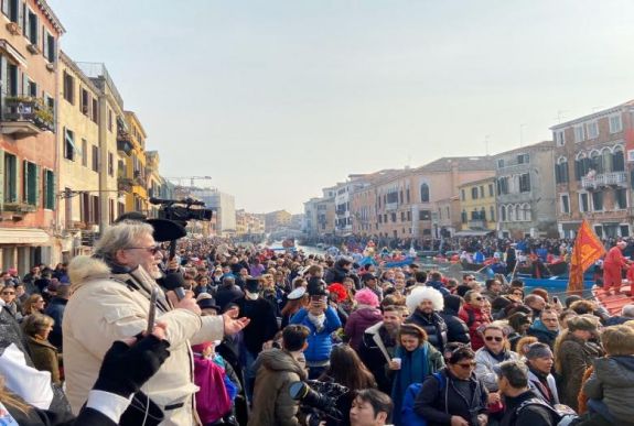 Megkezdődött a turisták kamerás számlálása Velencében
