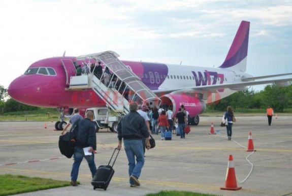 Kivonták a forgalomból azt a repülőt, amelyikkel a Romániába látogató koronavírusos olasz férfi utazott