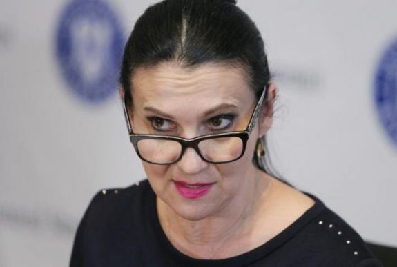 Csúszópénz elfogadása közben érte tetten a DNA a volt egészségügyi minisztert