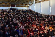 Falugyűlés Ditróban: maradhat a két Srí Lanka-i pék, de ne érkezzen több vendégmunkás