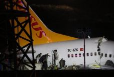 Legalább három halálos áldozata van az isztambuli repülőbalesetnek