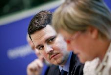 Bele kell húzni: nagyobb támogatásra számított az SZNT a polgári kezdeményezéséhez