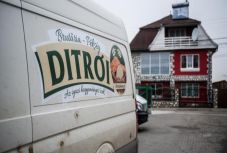 FRISSÍTVE – Ombudsman a ditrói vendégmunkások ügyéről: egy régebbi gazdasági konfliktus éleződött ki