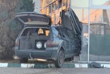 A benzinkút épületében állt meg autójával egy nagykárolyi fiatalember