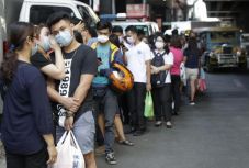 Ezerhez közelít a koronavírus halálos áldozatainak száma Kínában