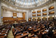 Kedden dönt a két ház közös bizottsága az új kormány beiktatásának időpontjáról