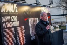 Bogdán Tibor: Becsület, hősök, keserű emlékek