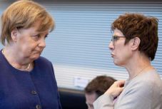 Bonyolódik Angela Merkel utódlása: a türingiai politikai krízis válságba taszíthatja az egész CDU-t
