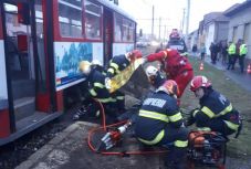 FRISSÍTVE – Részletek derültek ki a halálos aradi villamos balesetről