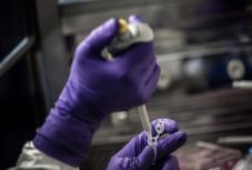 Megvan a koronavírus első halálos áldozata Európában