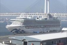 Véget érhet a japán sétahajón rekedt magyar és román állampolgárok kálváriája