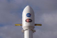 Négy turistát küldene az űrbe 2021 végéig a SpaceX