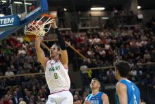 Férfi kosár Eb-selejtező: Románia kikapott a világbajnoktól, Magyarország legyőzte a címvédőt