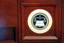 Az alkotmánybíróságra került az előre hozott választásokról szóló sürgősségi rendelet