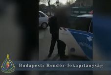 Feladta magát a magyar rendőröknek az emberöléssel gyanúsított erdélyi fiatalember