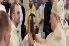 Farkas István: A püspök útjai