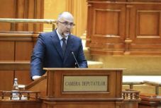 Kelemen Hunor: egy többpárti kormány vagy az előre hozott választások jelentenének megoldást