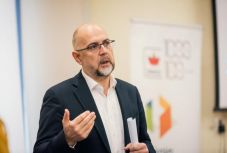 Kelemen Hunor: az RMDSZ nem akar többé „hason csúszó” kormányt