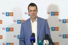 Kész kormányra lépni az USR-PLUS, csak egy telefonhívást vár