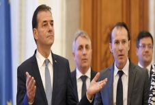 Ambrus Attila: Titanic keringő