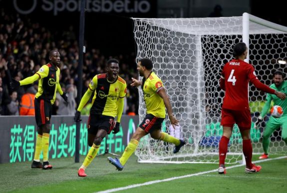 Bombameglepetés: több mint egy év után vesztett bajnokit a Liverpool