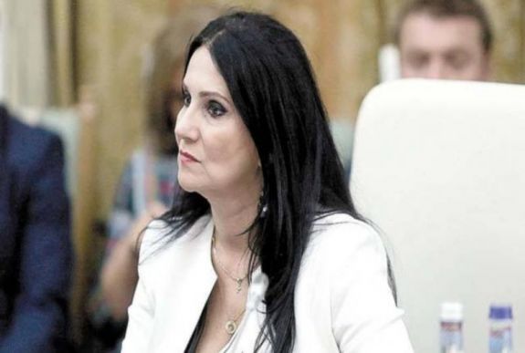 Felfüggesztették Sorina Pintea PSD-tagságát